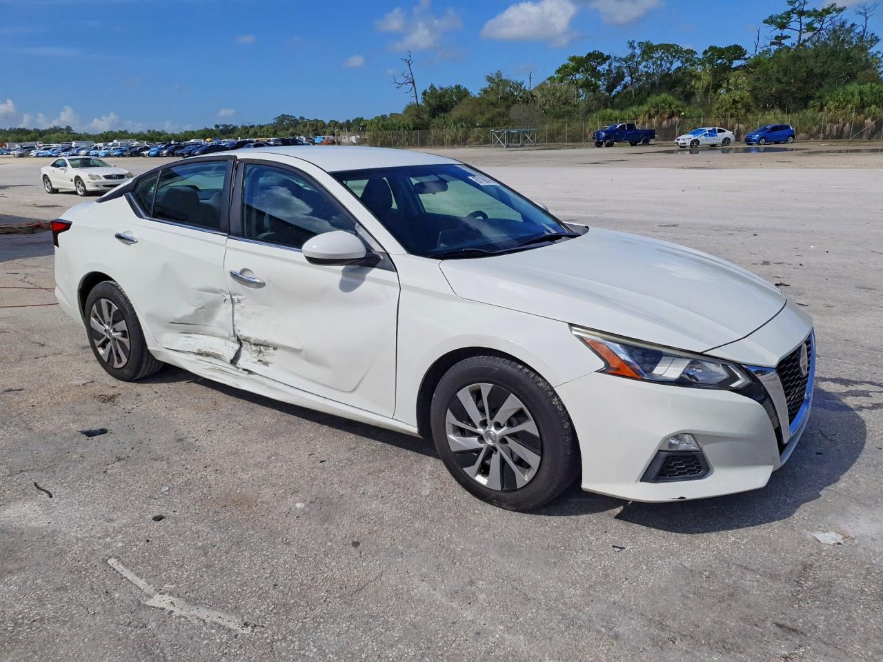 2020 Nissan Altima S - Фото 4