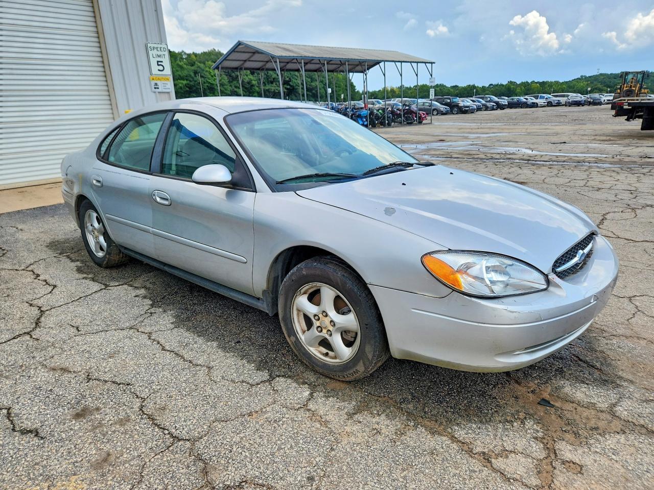 2003 Ford Taurus Ses - Фото 4