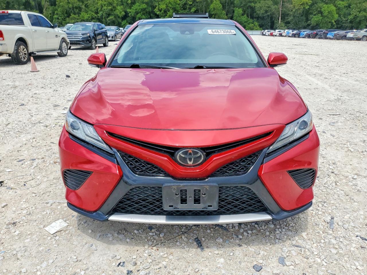 2019 Toyota Camry Xse - Фото 5