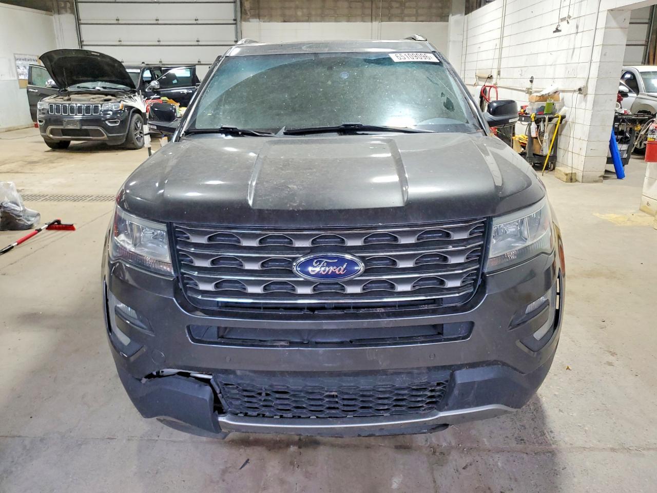2016 Ford Explorer Xlt - Image 5