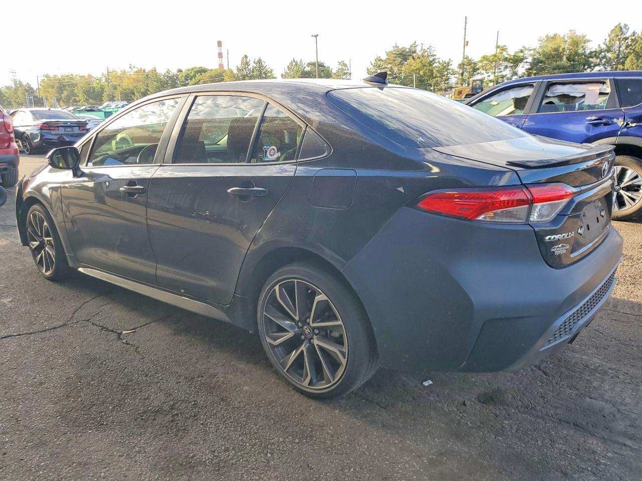 2022 Toyota Corolla Se - Фото 2