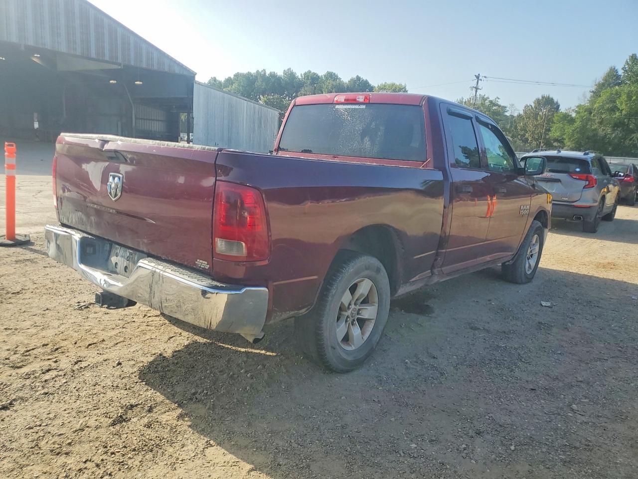 2019 Ram 1500 Classic Tradesman - Фото 3
