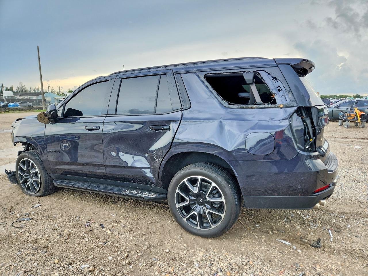 2025 Chevrolet Tahoe C1500 Rst - Фото 2