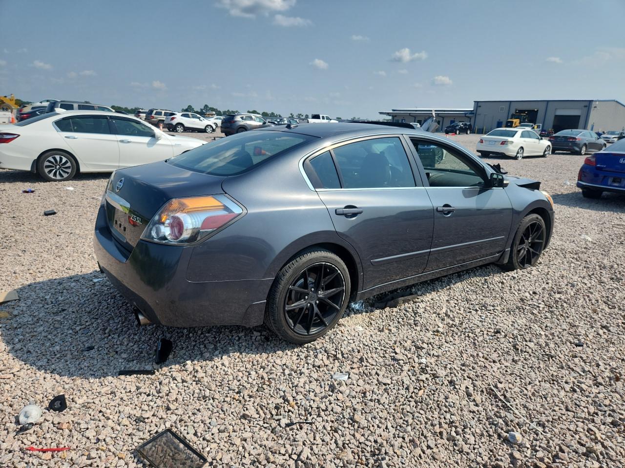 2011 Nissan Altima 2.5 - Фото 3