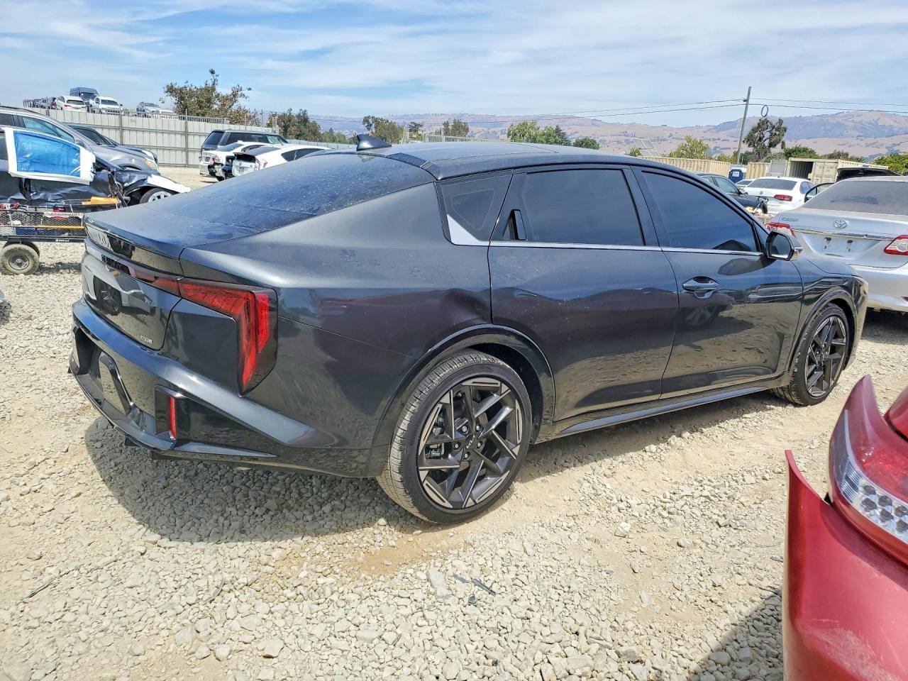 2025 Kia K4 Gt Line - Фото 3