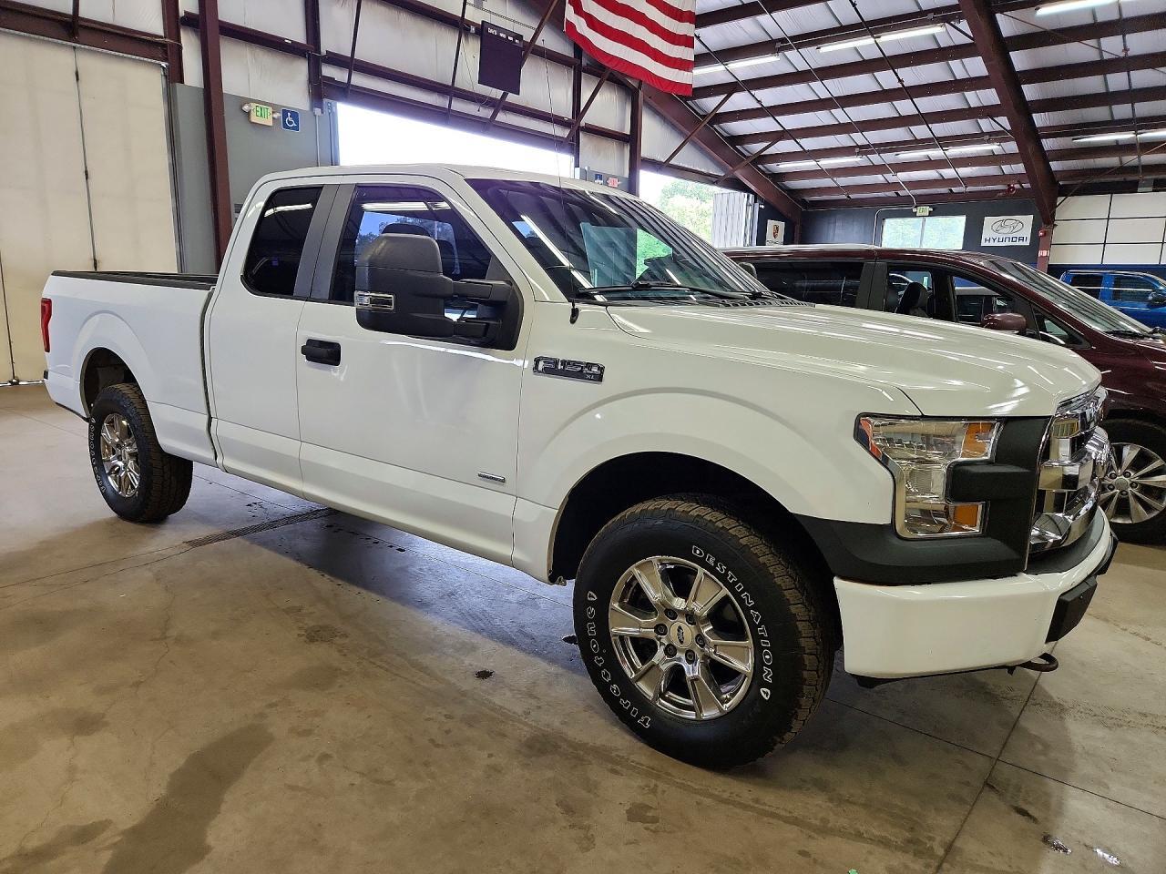 2017 Ford F150 Super Cab - Image 4