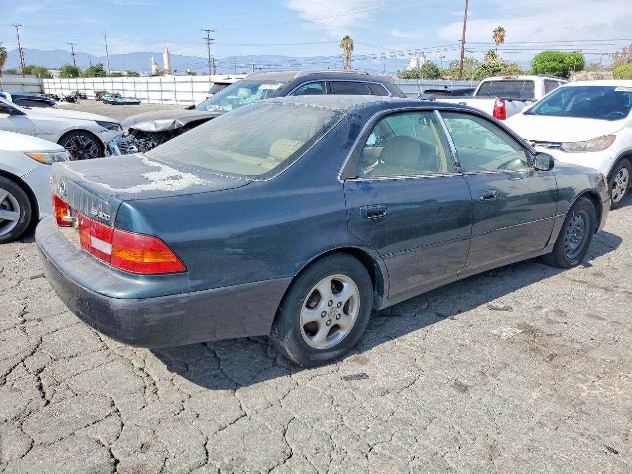 1998 Lexus Es 300 - Фото 3