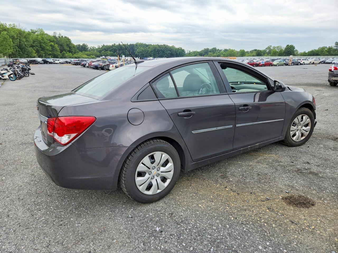 2014 Chevrolet Cruze Ls - Фото 3
