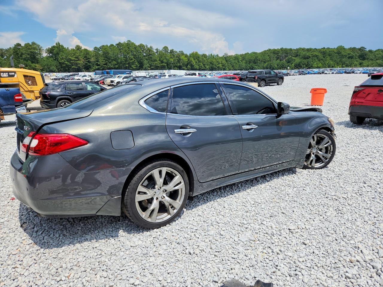 2013 Infiniti M37 Base - Image 3
