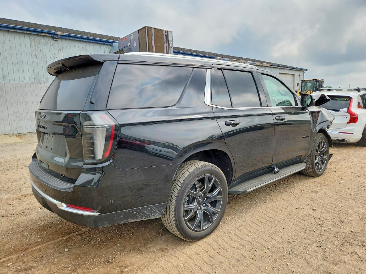 2025 Chevrolet Tahoe K1500 Lt - Image 3