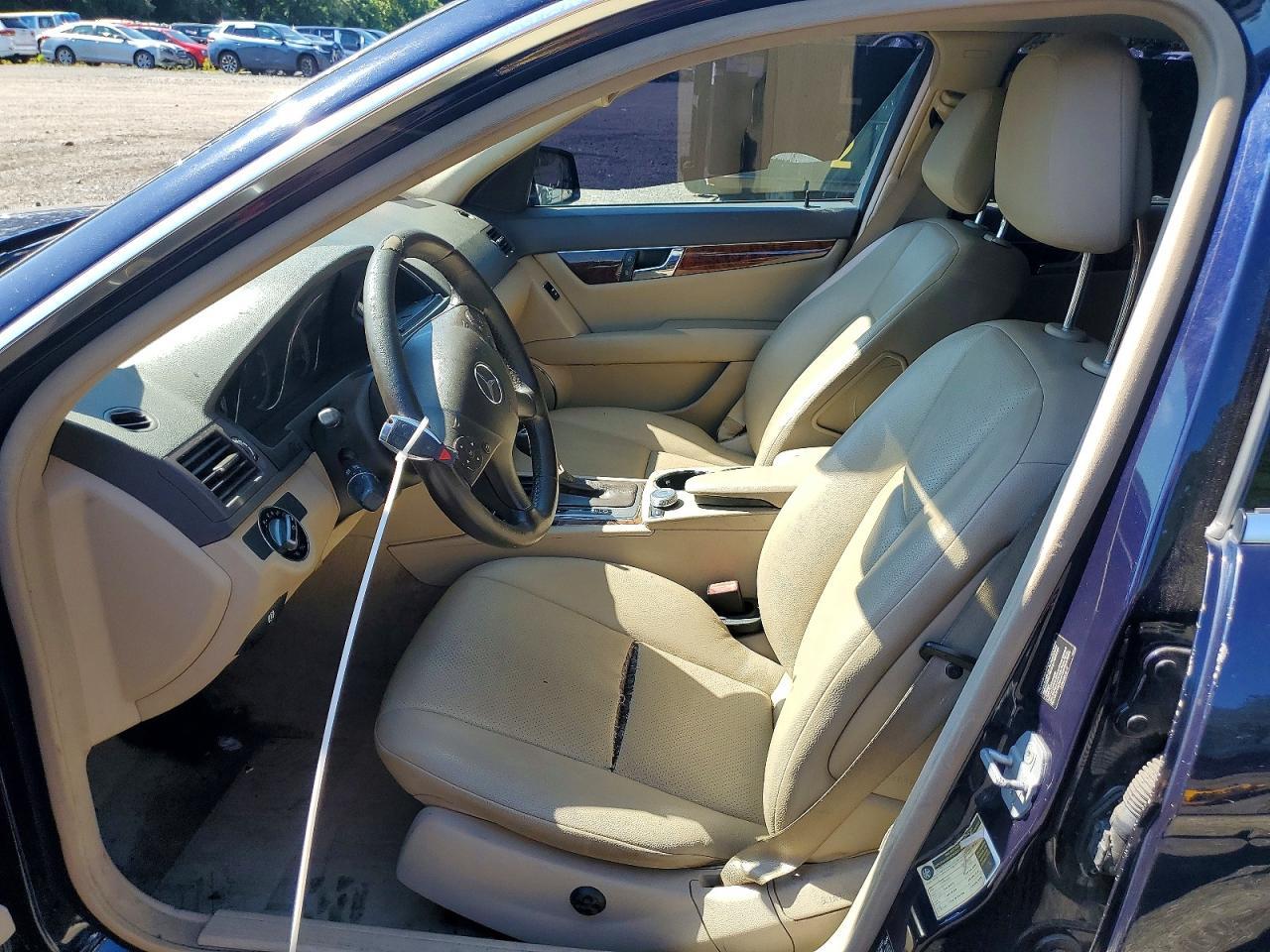 2010 Mercedes-Benz C Class - Фото 7
