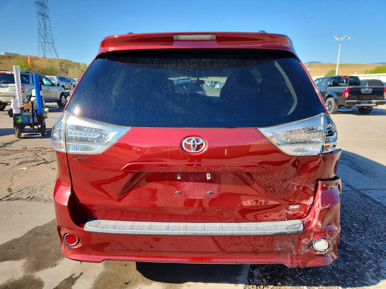 2013 Toyota Sienna Sport - Image 6