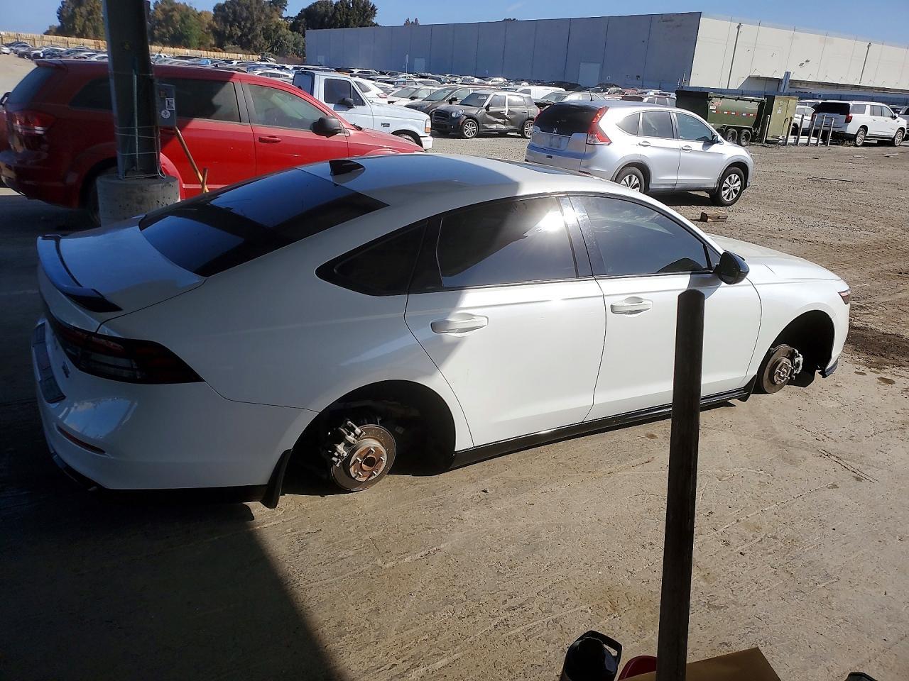 2023 Honda Accord Hybrid Sport-L - Фото 3