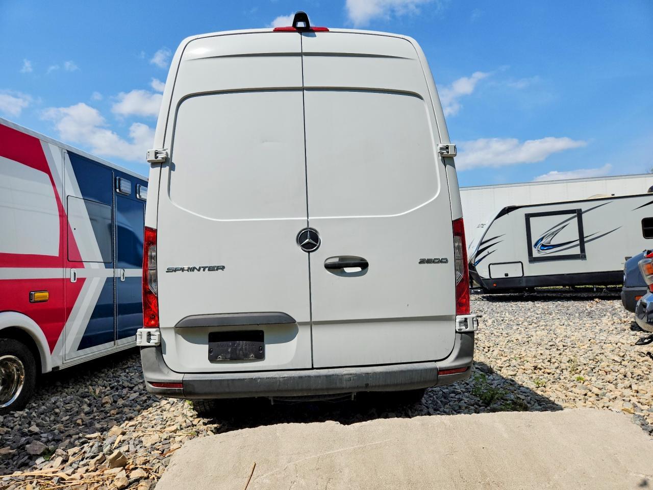 2022 Mercedes-Benz Sprinter 2500 Delivery Van - Image 6