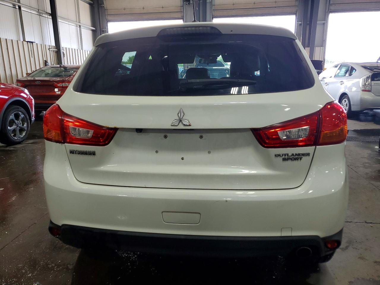 2015 Mitsubishi Outlander Sport Se - Image 6