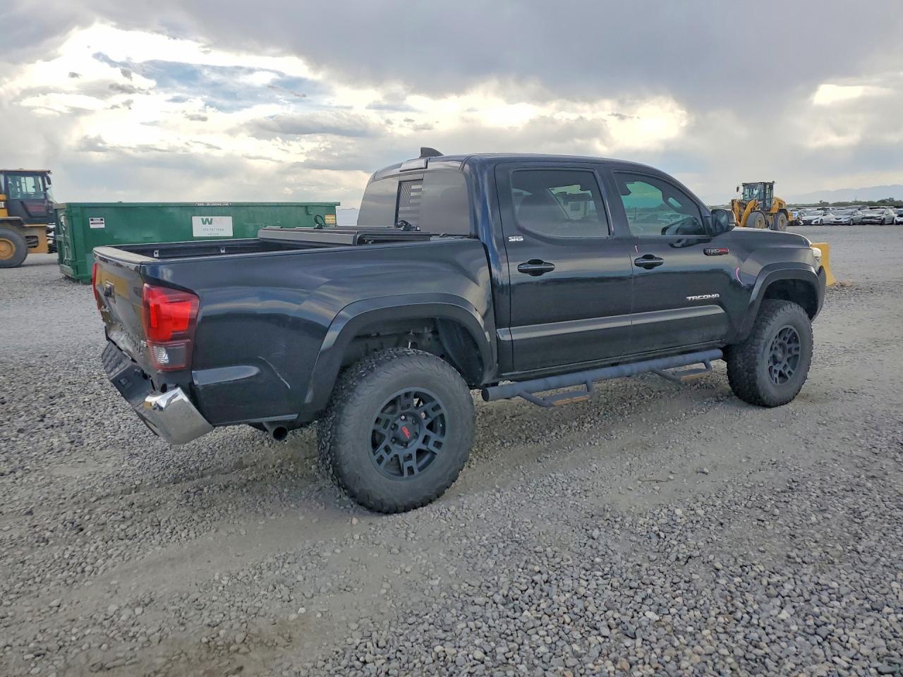 2021 Toyota Tacoma Sr5 V6 - Image 3