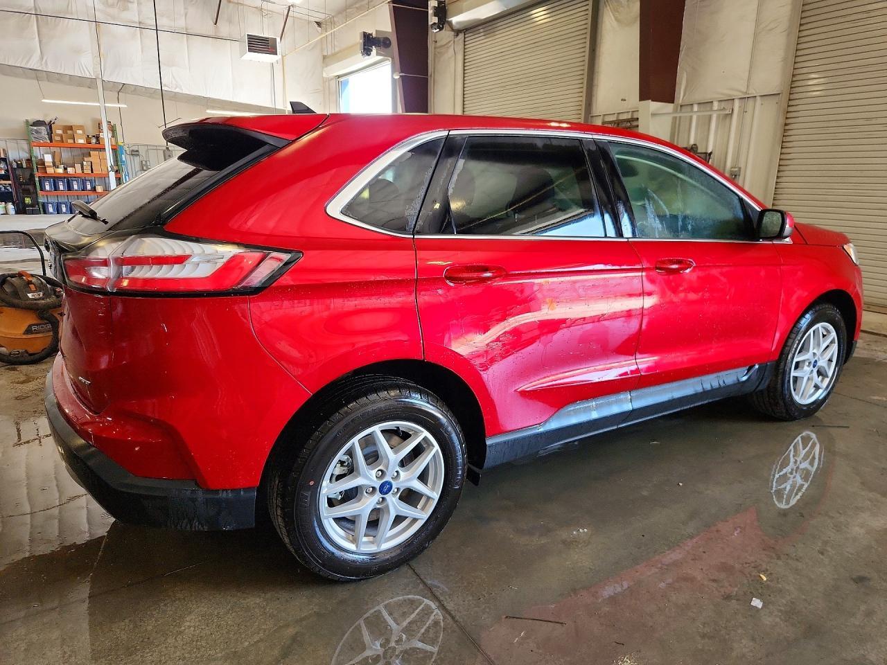 2022 Ford Edge Sel - Image 3