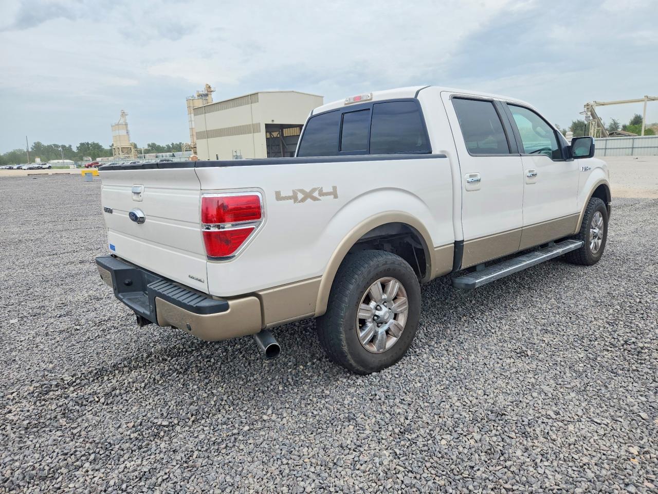 2011 Ford F150 Supercrew - Image 3