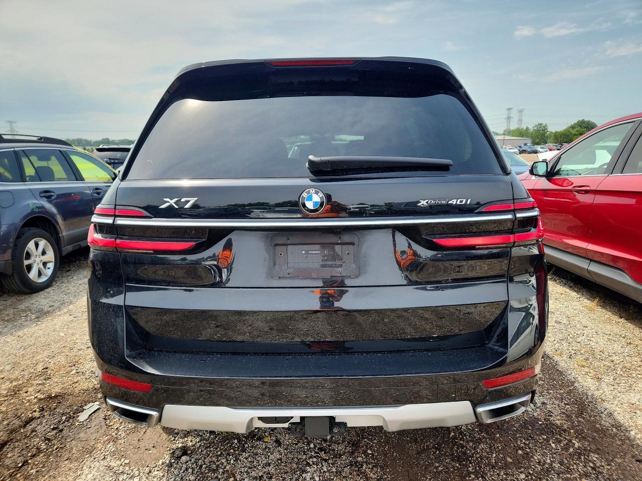 2025 BMW X7 xDrive40I - Image 6
