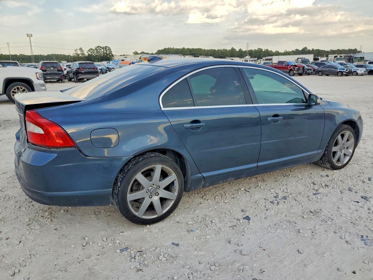 2008 Volvo S80 3.2 - Image 3