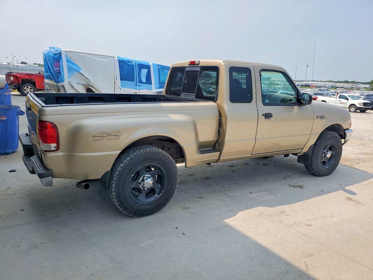 2000 Ford Ranger Super Cab - Image 3