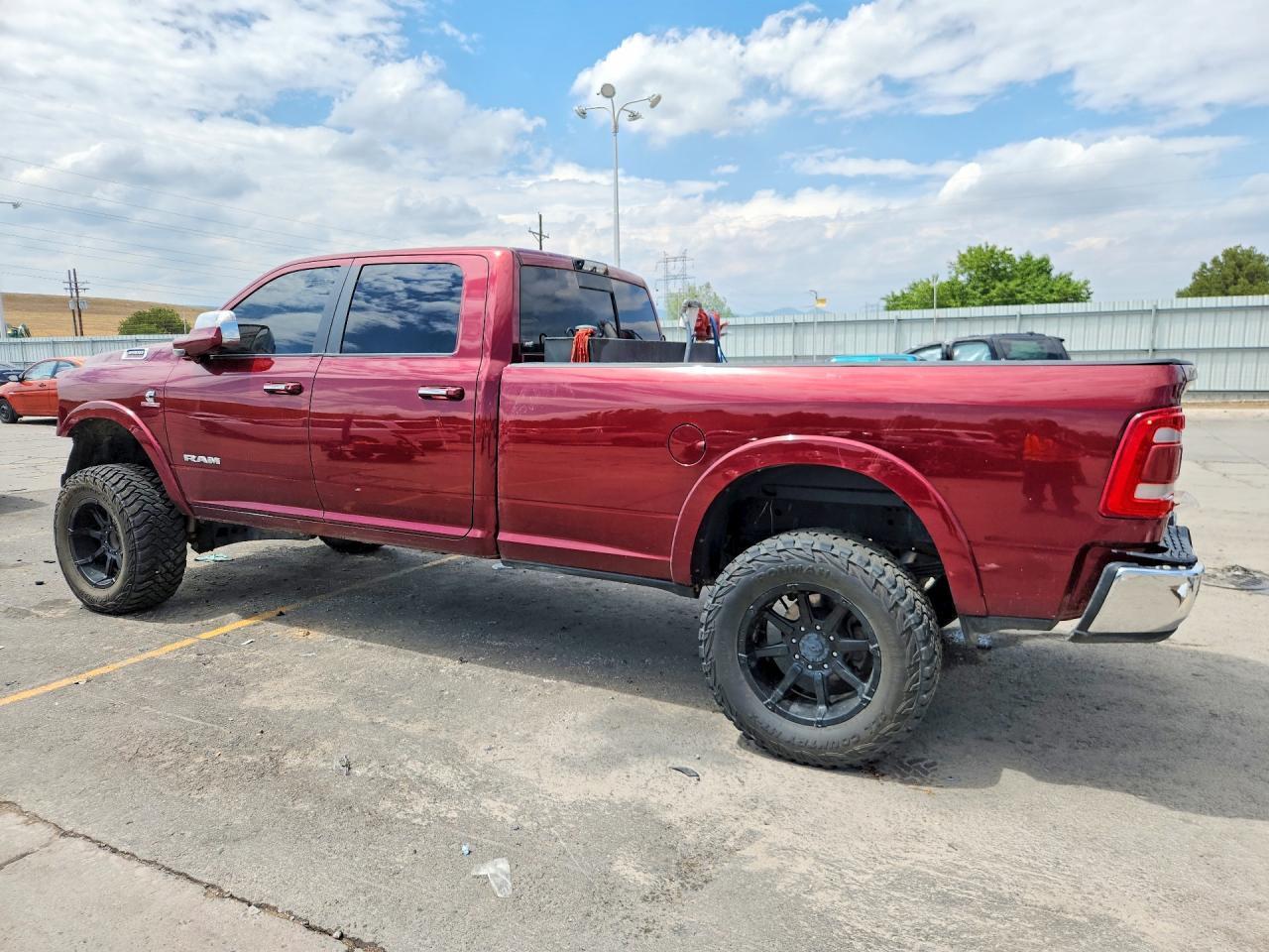 2020 Ram 3500 Laramie - Фото 2
