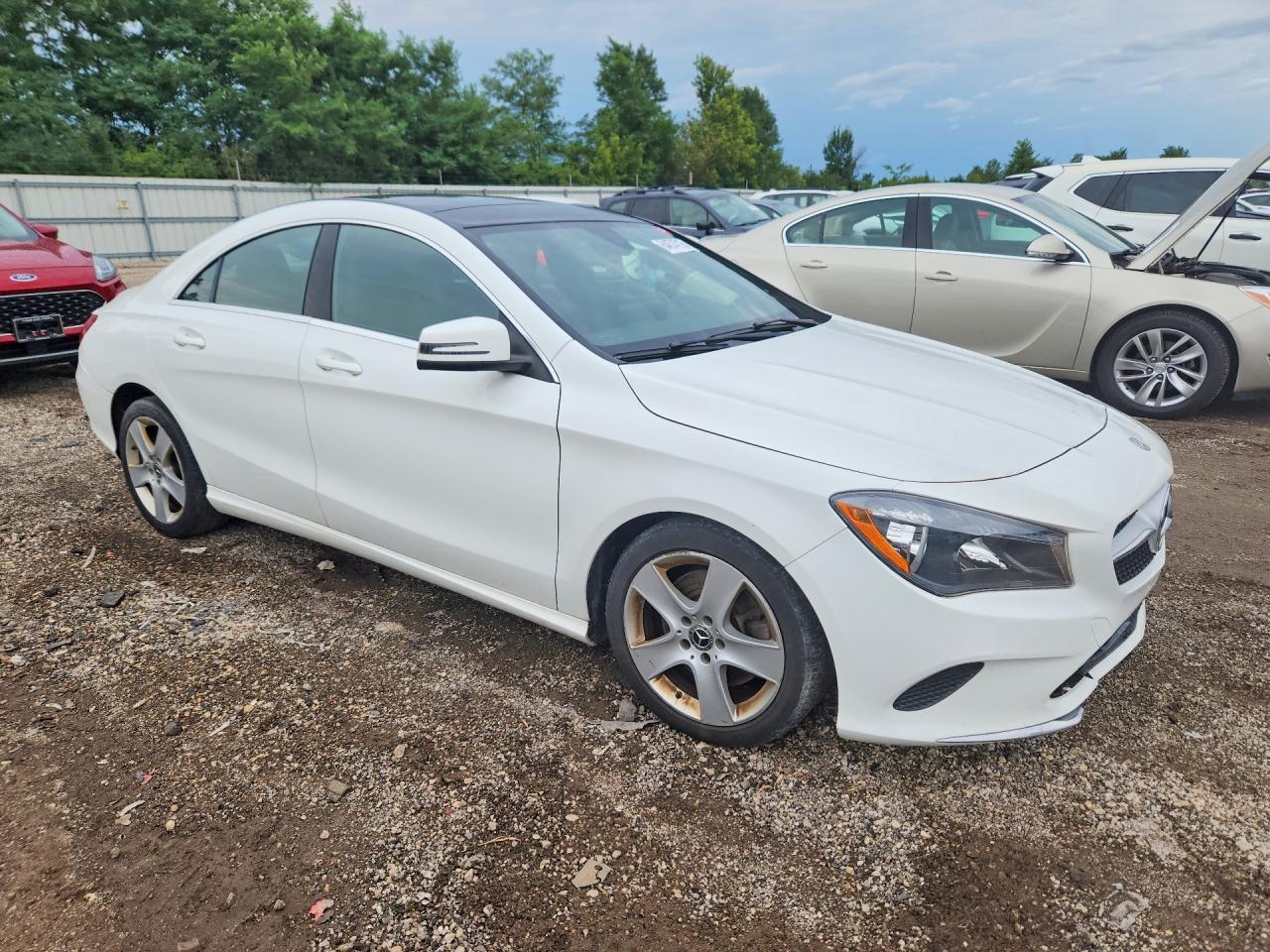 2019 Mercedes-Benz Cla 250 - Фото 4