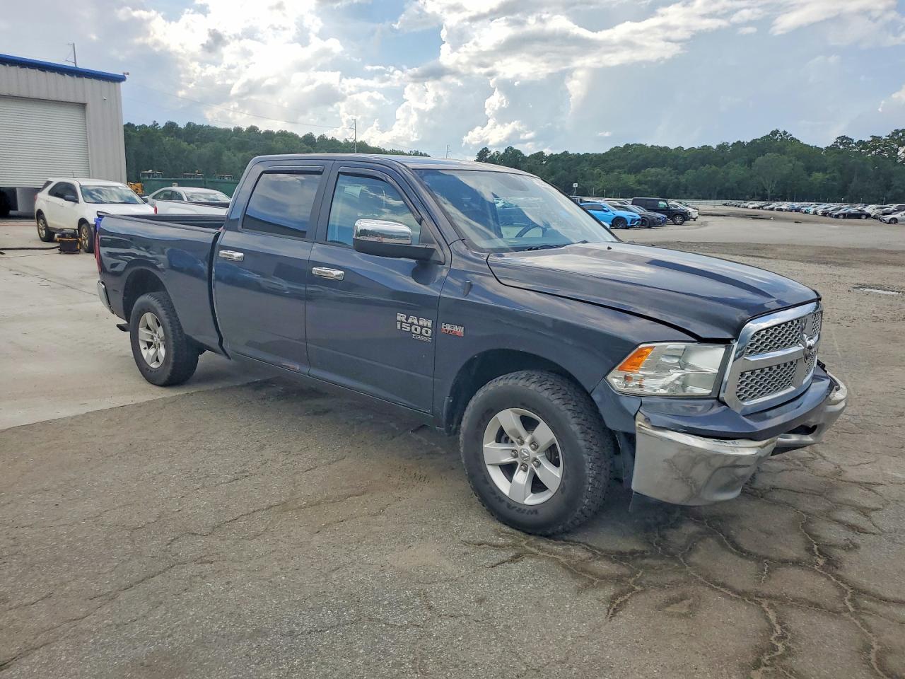 2019 Ram 1500 Classic Slt - Image 4
