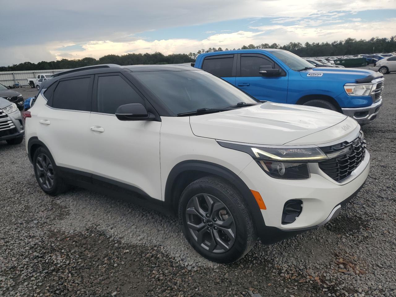2024 Kia Seltos S - Фото 4