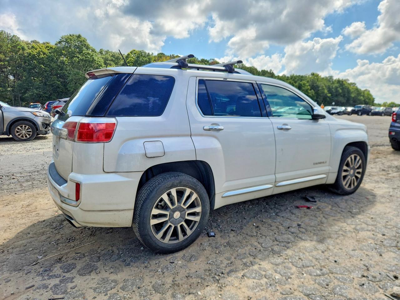 2016 GMC Terrain Denali - Фото 3