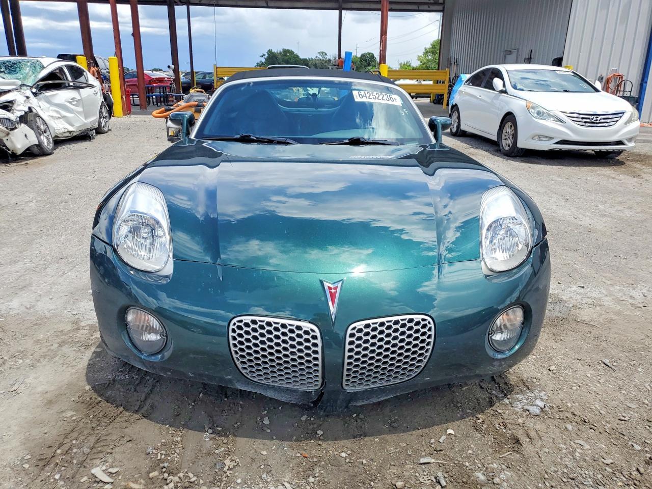 2006 Pontiac Solstice - Image 5