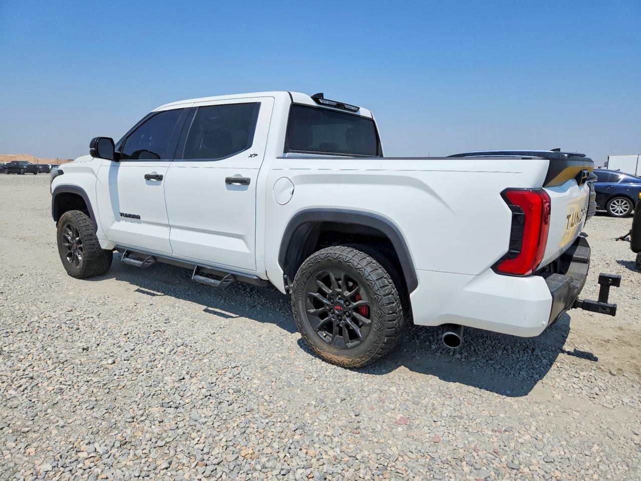 2023 Toyota Tundra Sr5 - Image 2