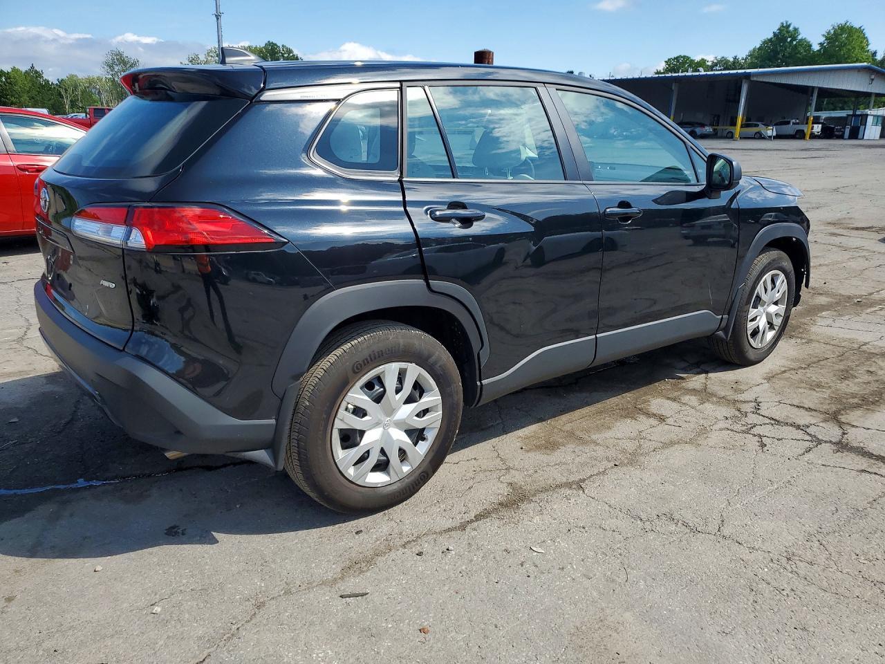 2025 Toyota Corolla Cross L - Фото 3