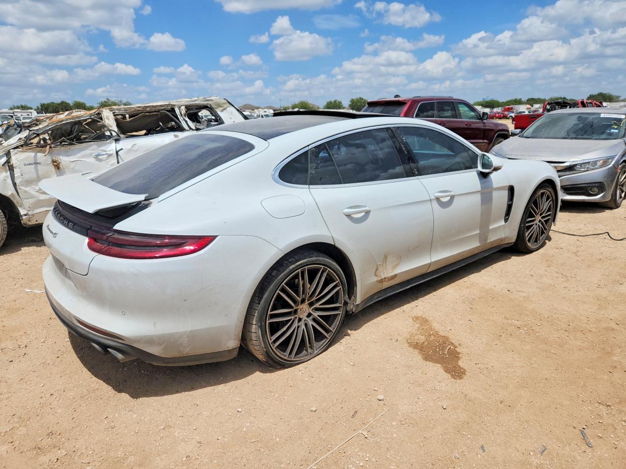 2018 Porsche Panamera 4S - Image 3