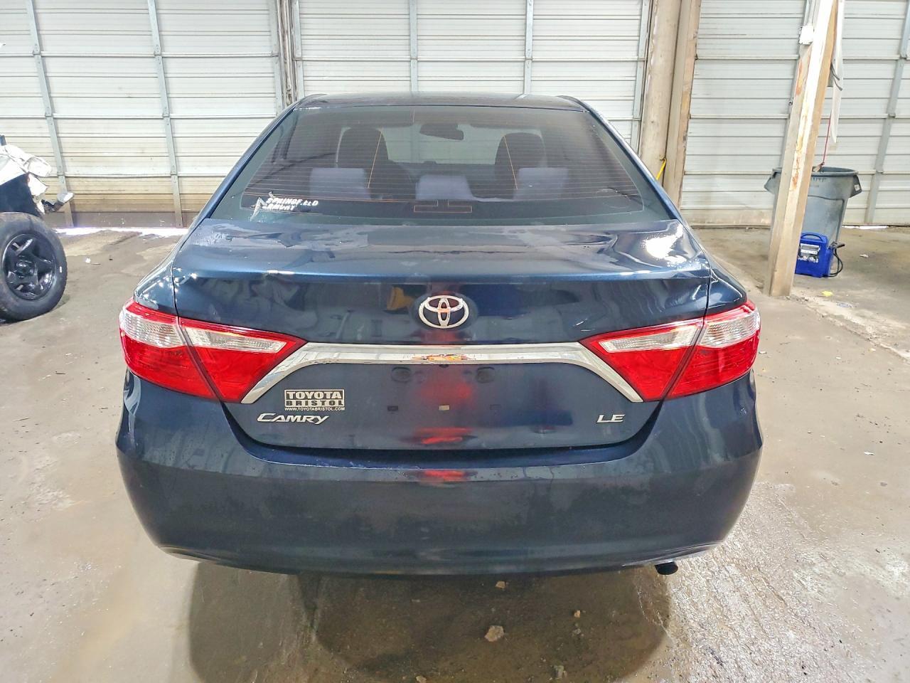 2015 Toyota Camry Le - Фото 6