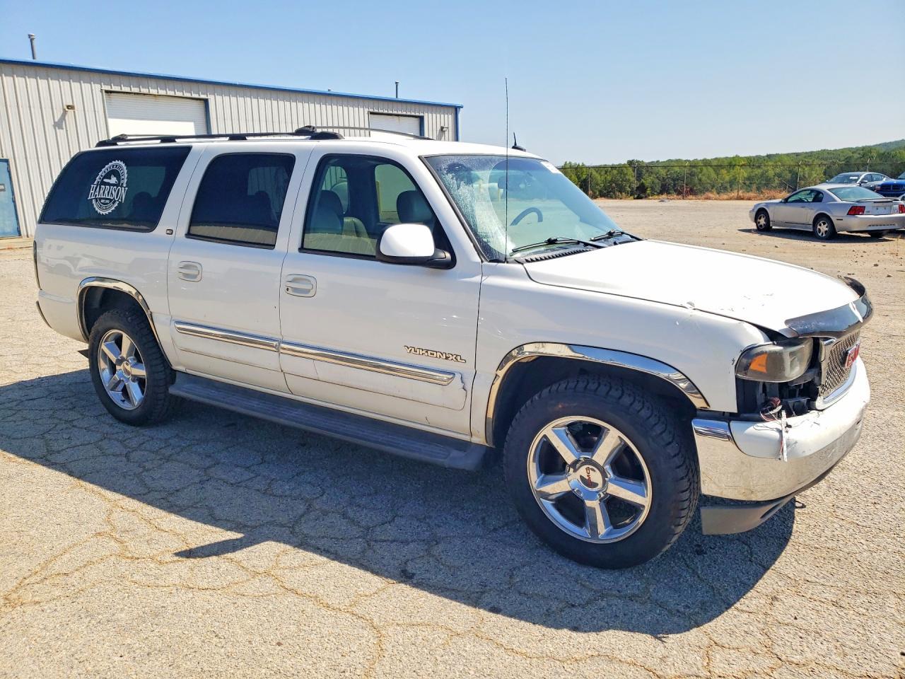 2003 GMC Yukon Xl K1500 - Image 4
