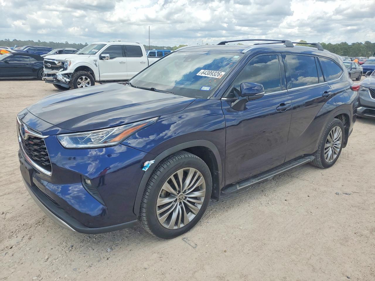2021 Toyota Highlander Hybrid Platinum