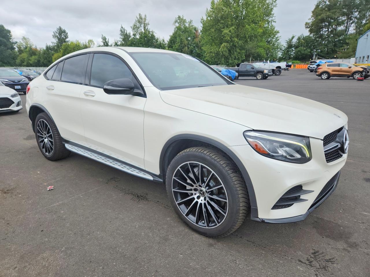 2017 Mercedes-Benz Glc Coupe 300 4Matic - Фото 4