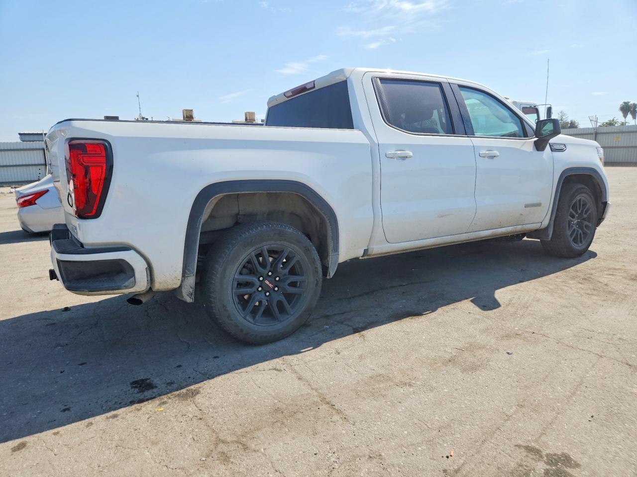 2022 GMC Sierra Limited C1500 Elevation - Фото 3