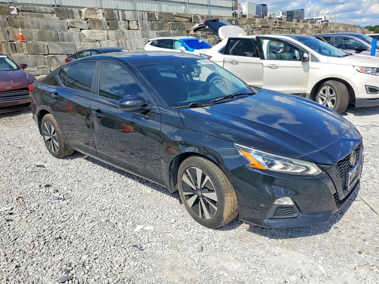 2019 Nissan Altima Sr - Image 4