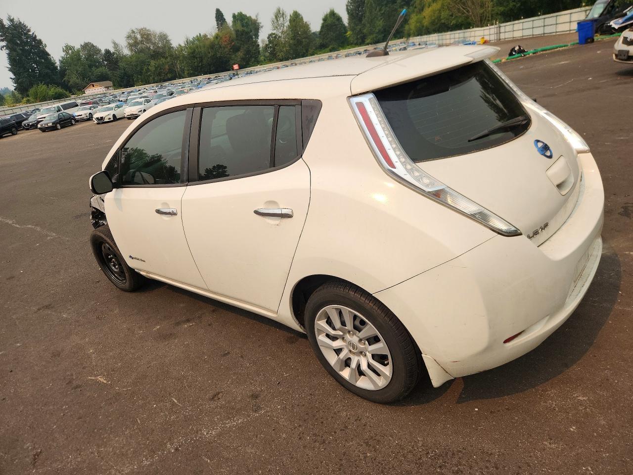 2013 Nissan Leaf S - Фото 2