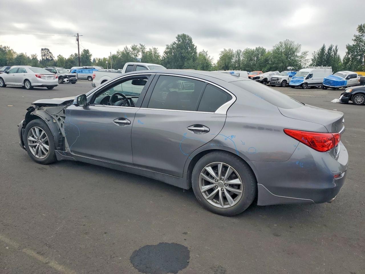 2017 Infiniti Q50 2.0T Premium - Image 2