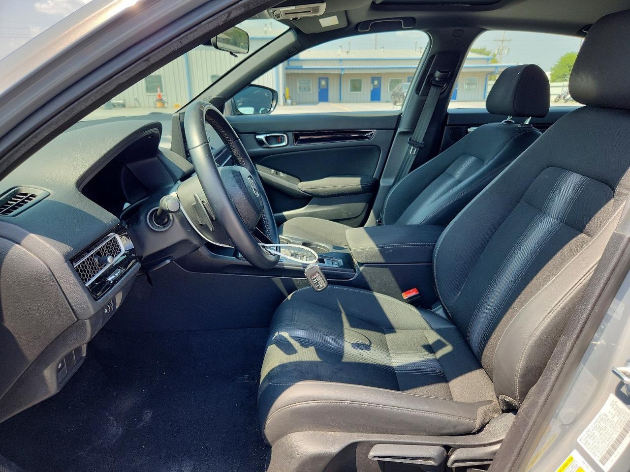 2025 Hond Civic Hybr - Image 7