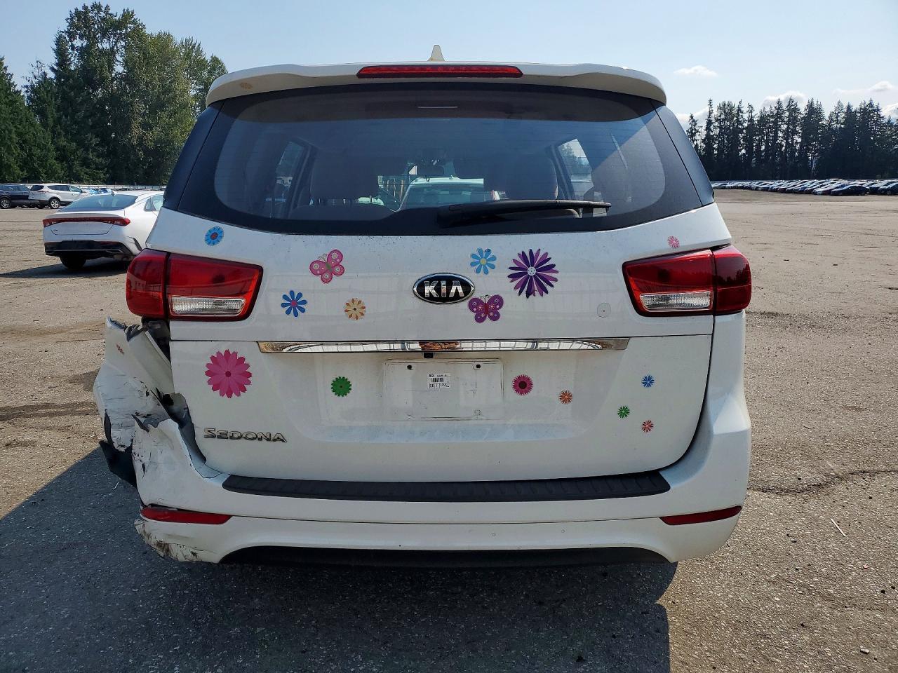 2017 Kia Sedona L - Фото 6