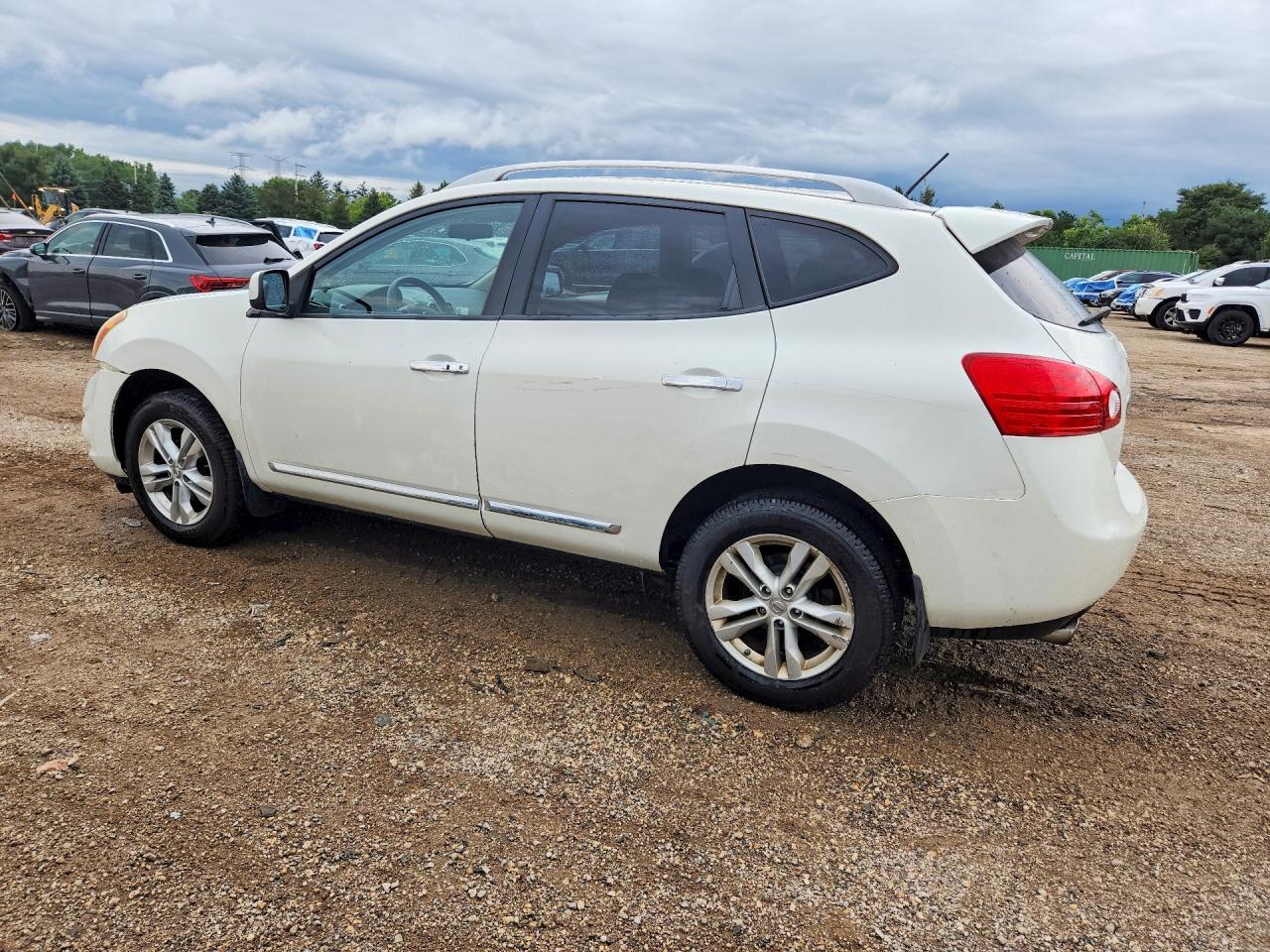 2013 Nissan Rogue S - Фото 2