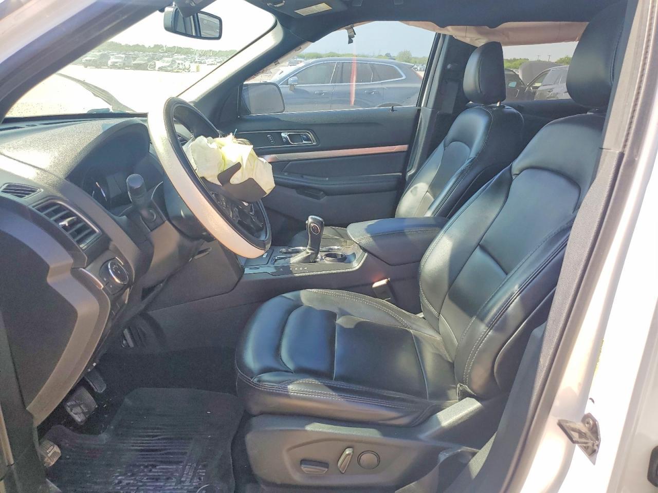 2019 Ford Explorer Xlt - Фото 7