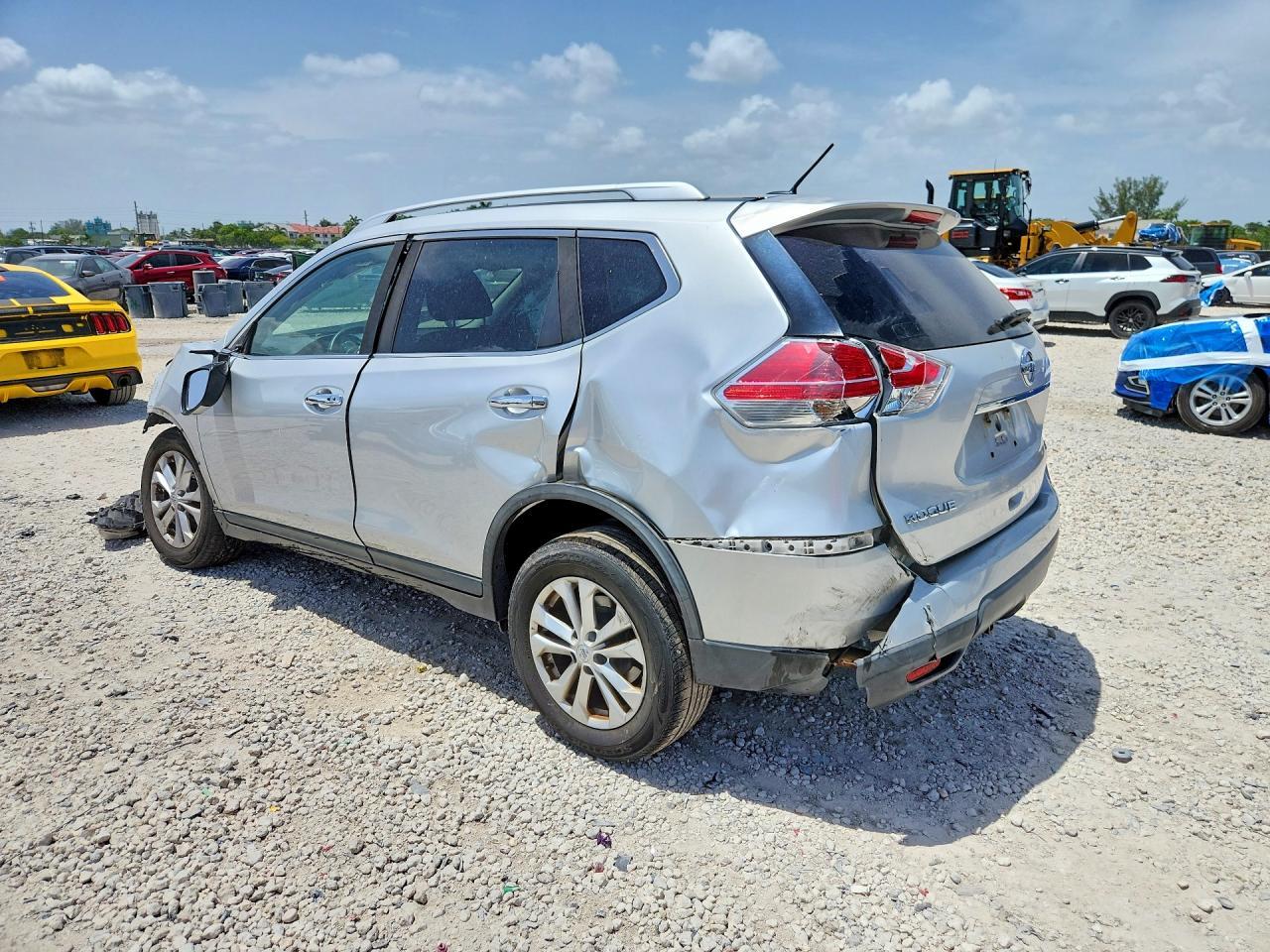 2016 Nissan Rogue Sv - Фото 2