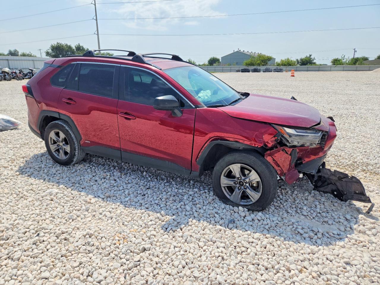 2023 Toyota Rav4 Le - Image 4