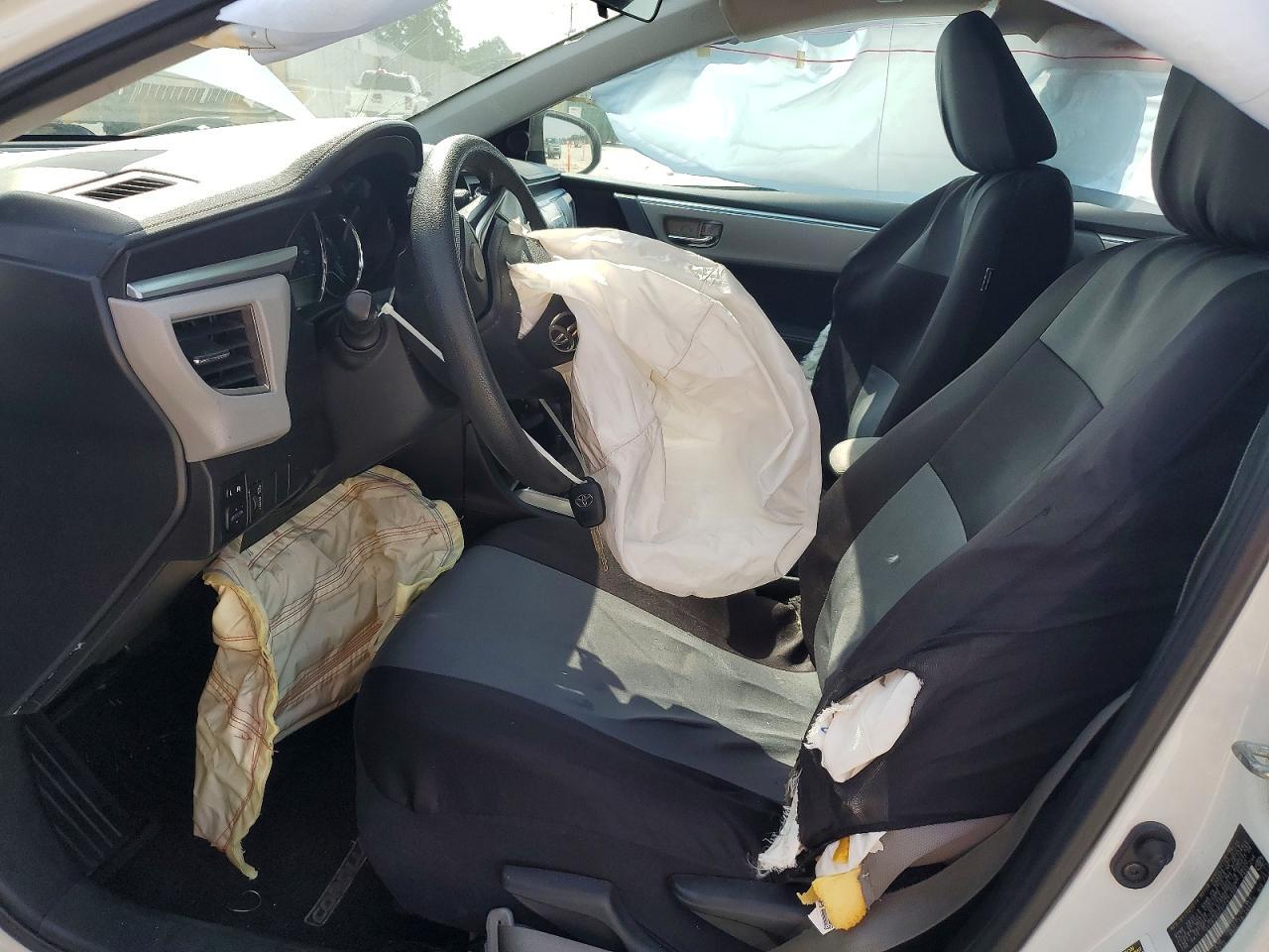 2015 Toyota Corolla Le - Фото 7