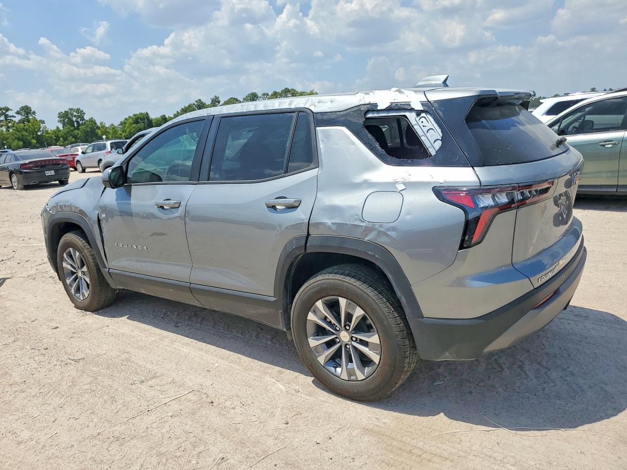 2026 Chevrolet Equinox Lt - Image 2